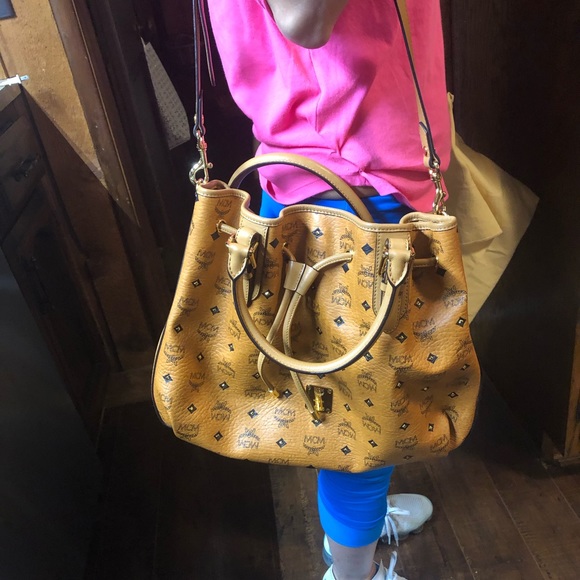 Mcm - Picture 3 of 5